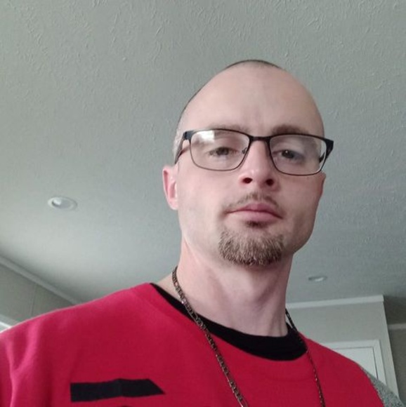 Meet your Posher, Matthew - Picture 1 of 1